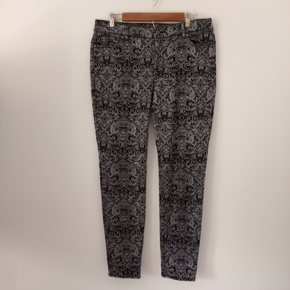 Two By Vince Camuto SKinny  Floral Pants - Picture 2 of 6